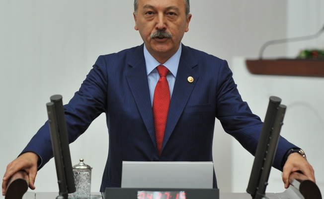CHP'li Bayır: Türkiye tükettiği ile kendini, ayağından vuruyor