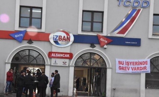 İzmir Büyükşehir Belediyesi'nden İZBAN hattına minibüs takviyesi
