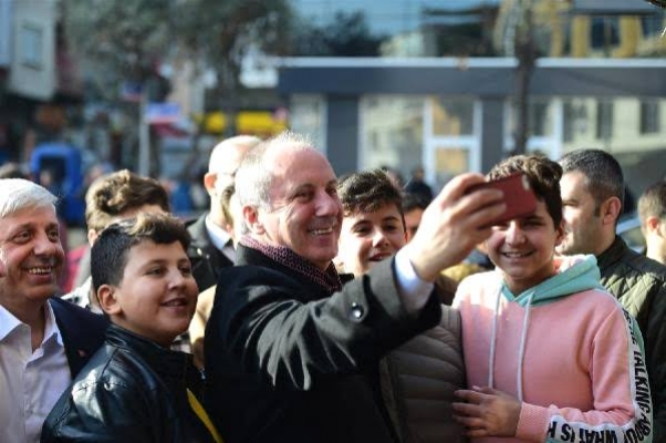 Muharrem İnce sahaya indi