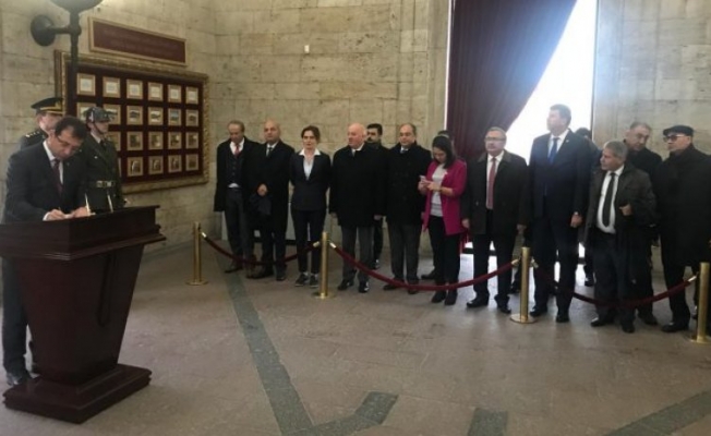 Ekrem İmamoğlu Anıtkabir özel defterine neler yazdı?