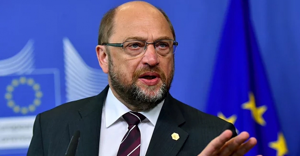 AP Başkanı Schulz: Karlov'un öldürülmesini kınıyorum