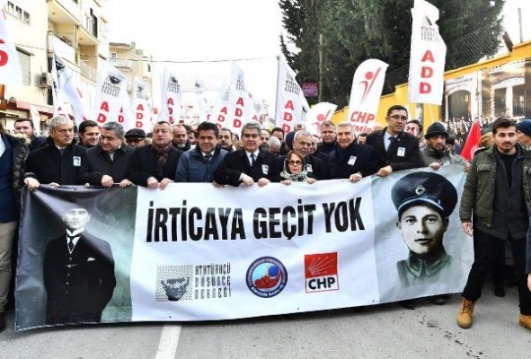 Devrim şehidi Kubilay, İzmir'de anıldı