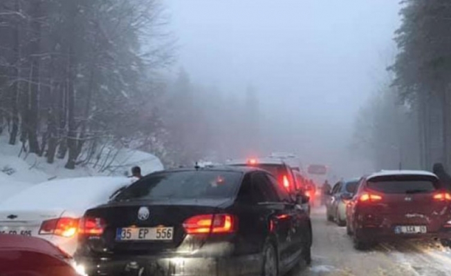Tatilcilerin dönüş yolu çileye dönüştü
