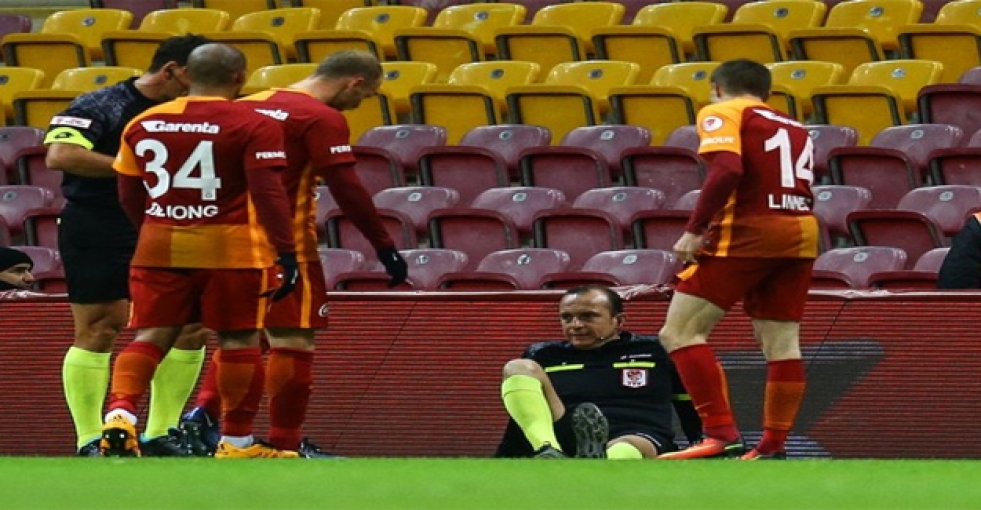 Galatasaray - Tuzlaspor maçına damga vuran an!