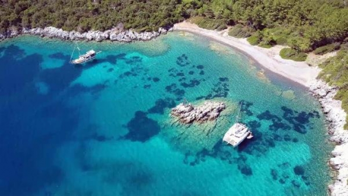 CHP'den çok konuşulacak iddia: Turizm Bakanı, ünlü koya...
