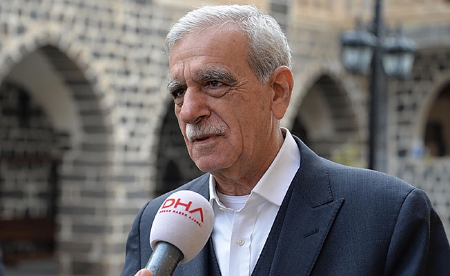Ahmet Türk HDP'den belediye başkan adayı oldu