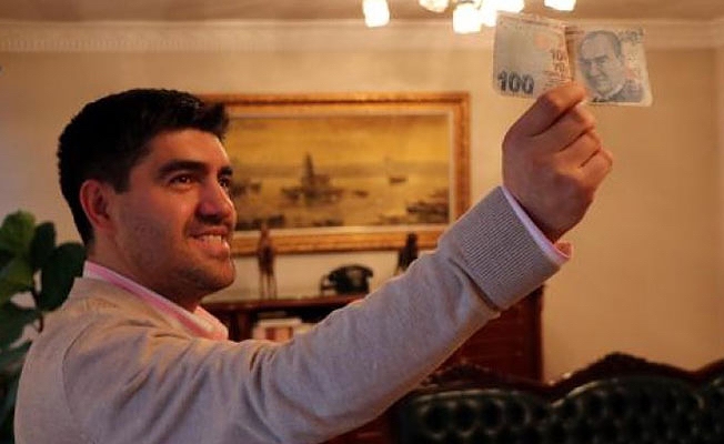 Kalpazan, tahliye edilmesini sağlayan avukatına ödemeyi sahte parayla yaptı