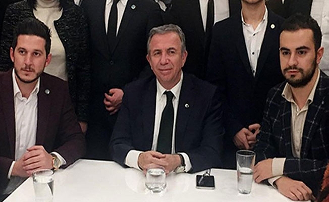 Mansur Yavaş 'en büyük yardımcılarıyla' bir araya geldi