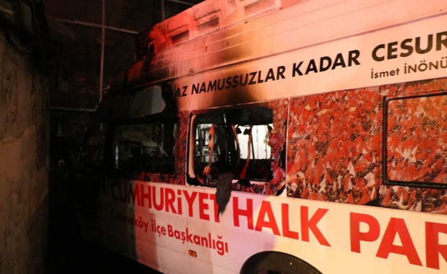 CHP'nin seçim aracına saldırı!