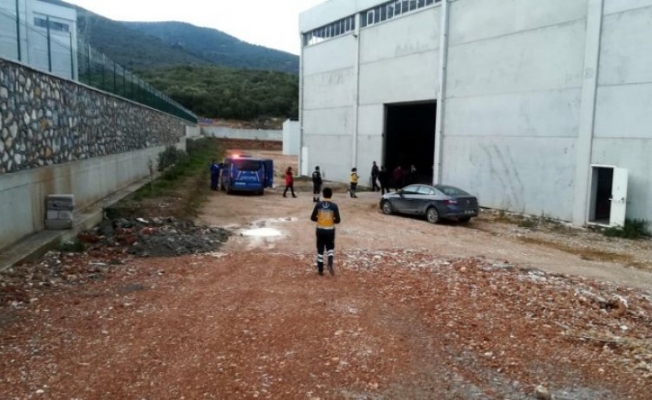 İzmir'deki bakır fabrikasında patlama: Ölü ve yaralılar var!
