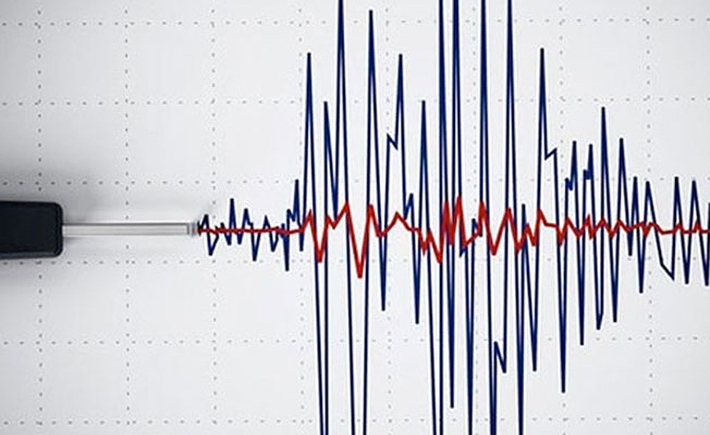 Ege'de korkutan depremler: 8 saat içinde 13 defa sallandı!