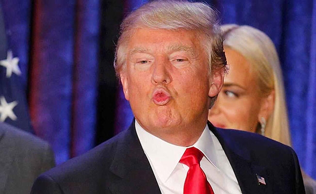 İyi Partili vekil, neden Trump'ın gözlerinden öptü?