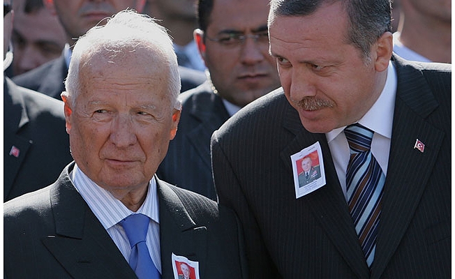Cumhurbaşkanlığı talep etti: Kenan Evren'in mezarı...