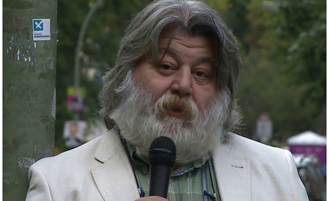 Ahmet Nesin: Fazıl Say'ınki saygı değil, düpedüz korkaklık!