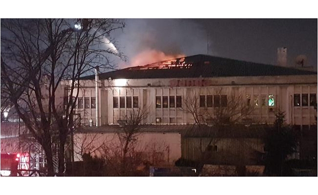 İstanbul'da dondurma fabrikası yangını