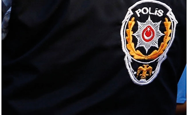 Polis otosunda tecavüz! 'Şimdi git eve duş al, dinlen'