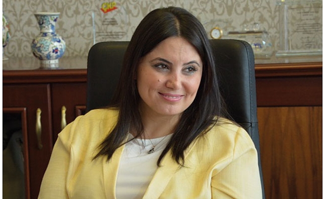 Belediye başkanının evi kurşunlandı