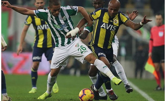 15'inci sıraya yükselen Fenerbahçe'nin galibiyet hasreti sürüyor