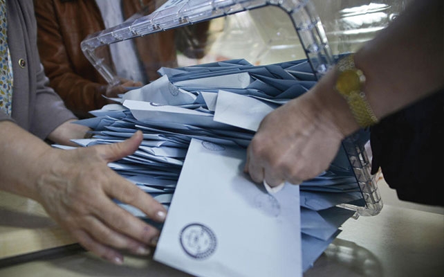 İstanbul'da AKP'den CHP'ye başkan adayı transferi