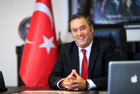 Buca'da Levent Piriştina tepkisi