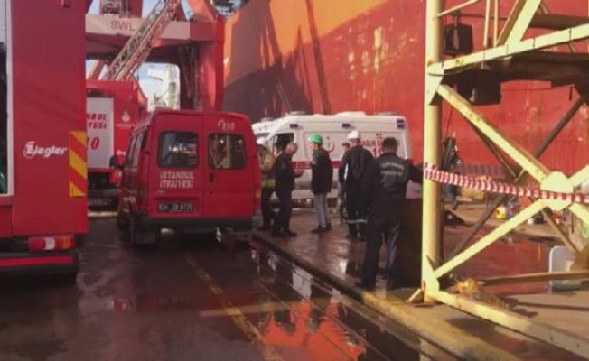 Tuzla'da tersanede yangın