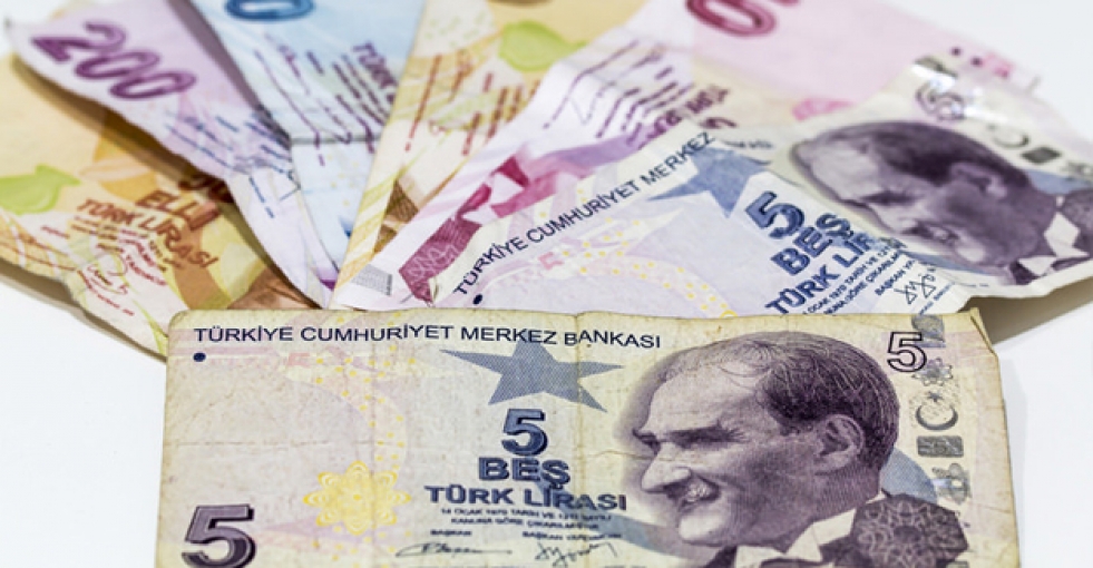 Bakandan asgari ücret açıklaması: Bin 300 lira yeterli değil