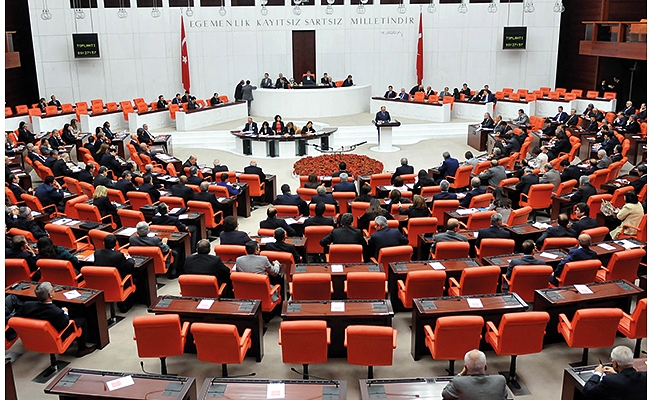 15 günlük ara sona erdi, Meclis yeniden açılıyor