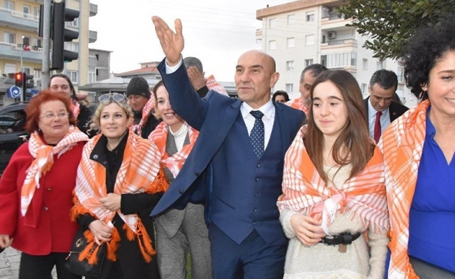 İzmir'de ya Fethullah Gülen'in yerini kucaklamak isteyen kazanacak ya Tunç Soyer…