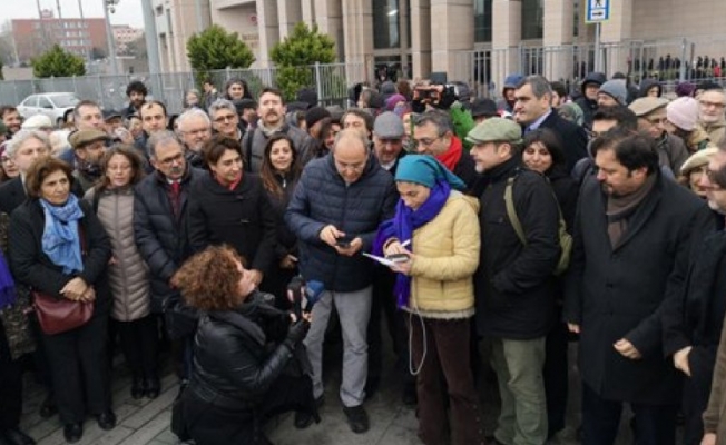 Bülent Şık'a destek eylemi
