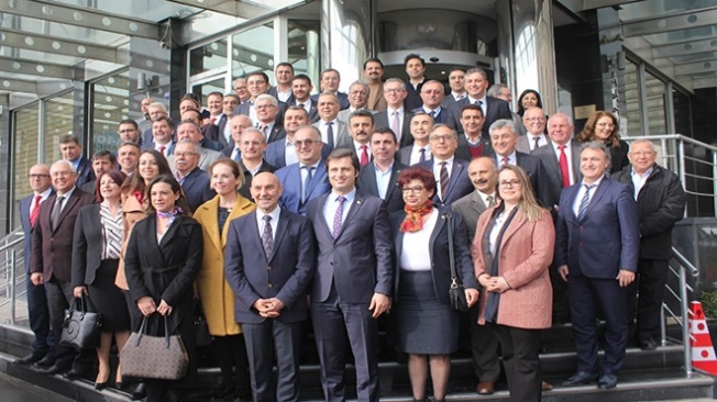 CHP İzmir’de Soyer adaylarla buluştu, masada meclis üyelikleri!