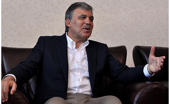 Yeni parti tartışmaları alevlenmişken Abdullah Gül ortaya çıktı