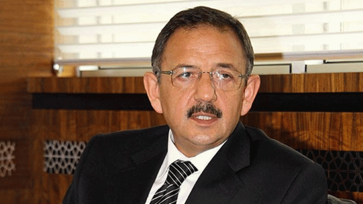Özhaseki konuşmaya başlayınca salonu terk ettiler!
