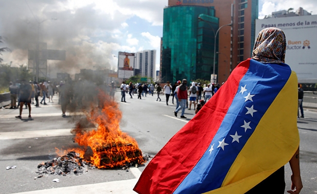 Albay Venezuela'daki darbe hazırlığını itiraf etti!