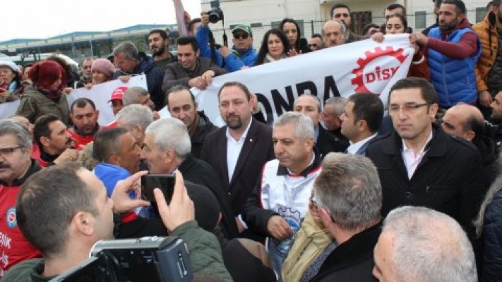 CHP'li Gümrükçü'den TARİŞ İşçilerine Destek!