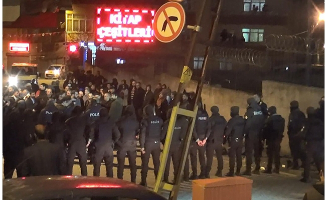 İstanbul'da Suriyelilerin dükkanları tahrip edildi: Yaralılar var