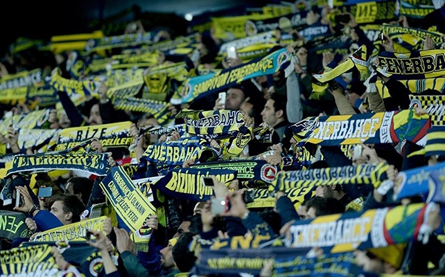Fenerbahçeliler isyanda: Yürüyüş kararı aldılar!