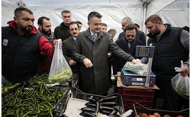 Ver mehteri: 2 kilo patlıcan satılınca bakan 'yangın söndü' dedi!