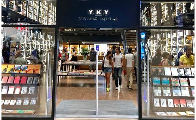 Koç, çevirmenin telif hakkını gasp etmenin peşinde
