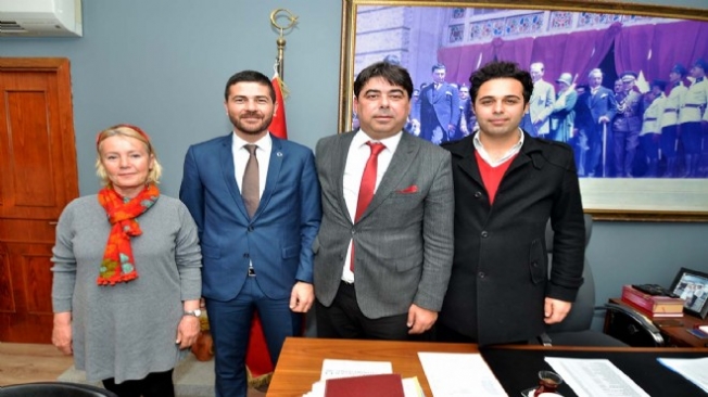 Foça adayından Başkan Demirağ'a ziyaret