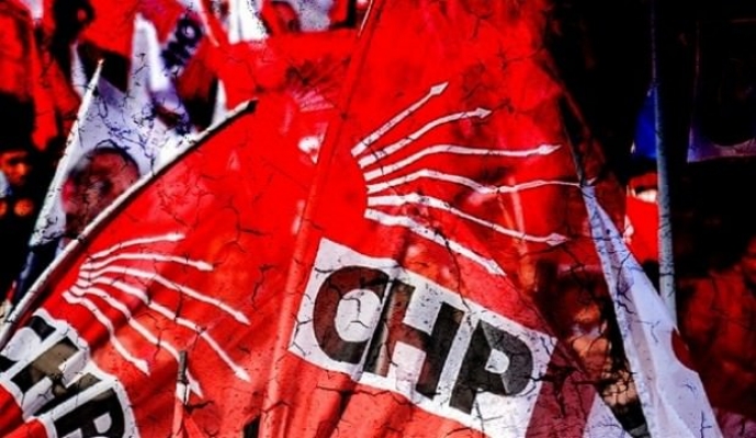 CHP'de ilçe başkanı ve yönetimi görevden alındı