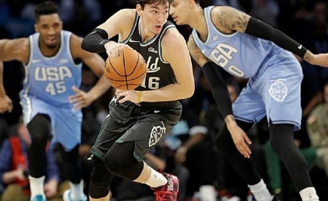 Cedi Osman'ın ayakkabıları maça damga vurdu