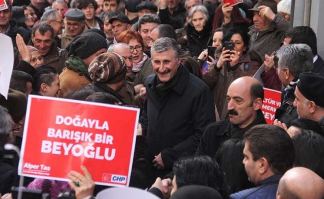 CHP'nin Beyoğlu adayı Alper Taş, vaatlerini sıraladı