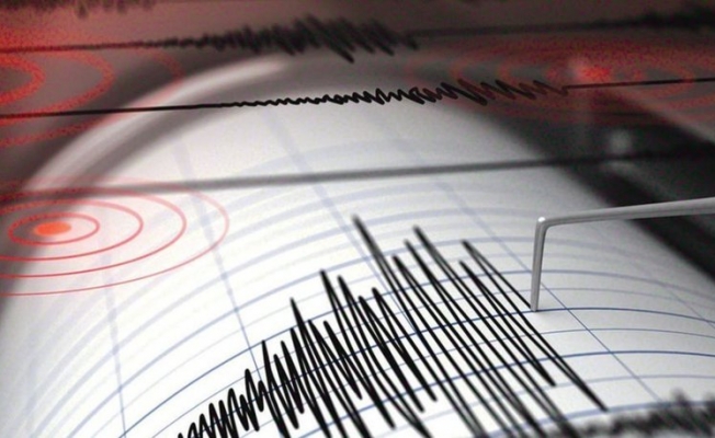 Ege'de korkutan deprem