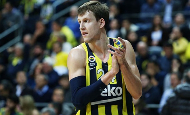 Jan Vesely 3 yıl daha Fenerbahçe Beko'da