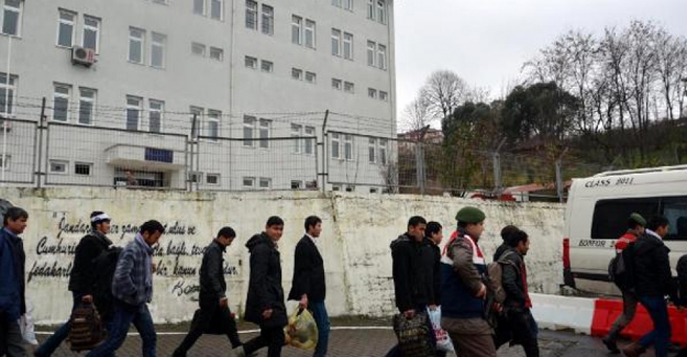 Zonguldak'ta 17 kaçak göçmen yakalandı
