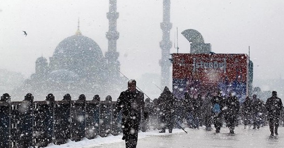 Meteoroloji'den İstanbul ve Ankara için kuvvetli kar yağışı uyarısı