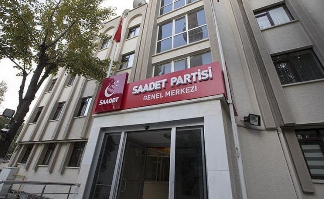 Saadet Partisi aday listelerini teslim etti