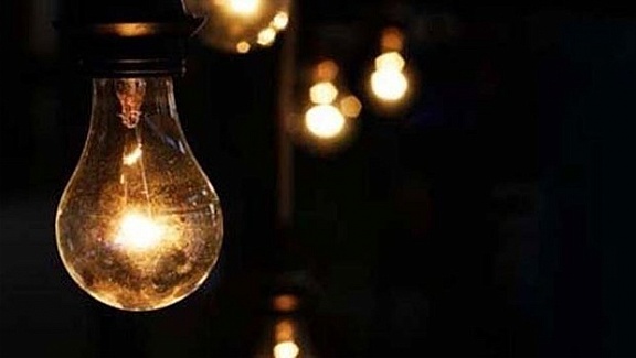 İstanbul'da 3 ilçede 10.5 saat elektrik yok!