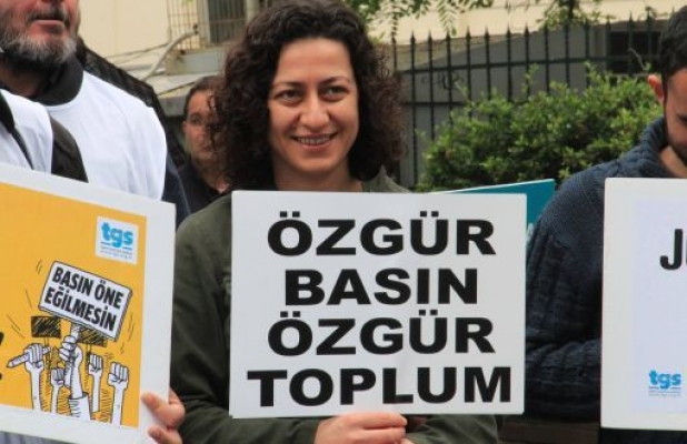 Gazetecilik yine suç sayıldı: 'Polis tacizi' röportajına gözaltı