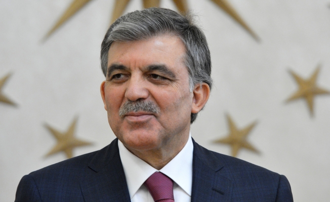 Elçi eşlerinin derneğinde Abdullah Gül krizi